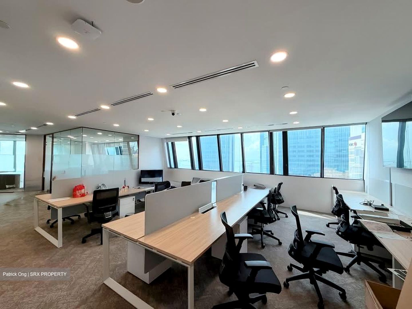 Republic Plaza (D1), Office #555020871